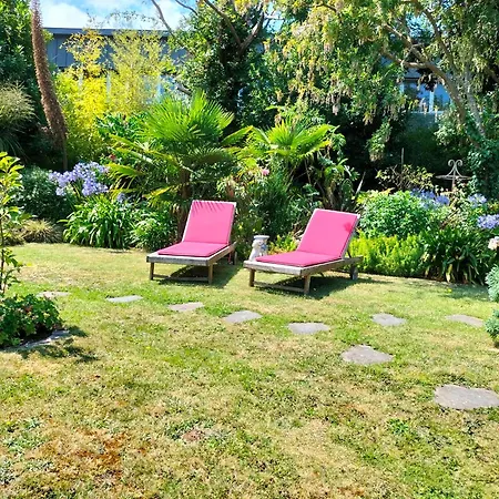 Le Patio Enchanteur & *
