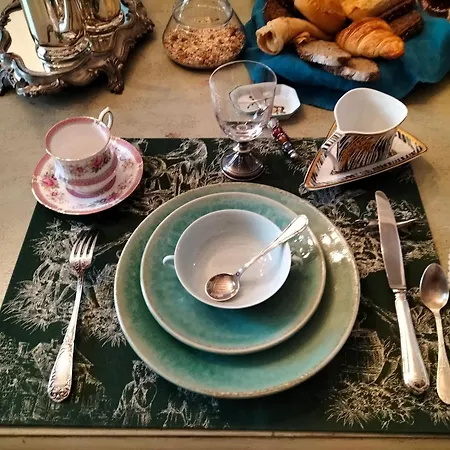 Le Patio Enchanteur & *
